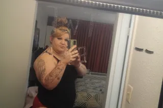 it's Monday come relieve some ... - Image 3