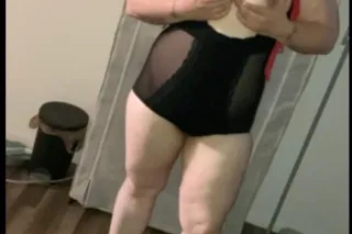 💦CAN U FIT ALL THAT DICK 🍆IN T... - Image 1