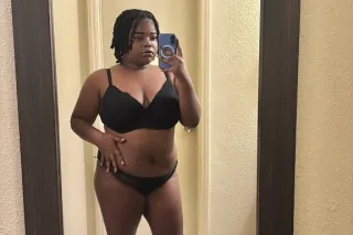 Fav Throat Therapist 💦😛🍆😋 Let Me Ease Your Mind Baby - Image 4